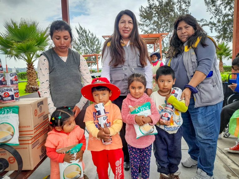 MUNICIPIO ENTREGO RACIONES DEL VASO DE LECHE A LOS COMITES DEL DISTRITO
