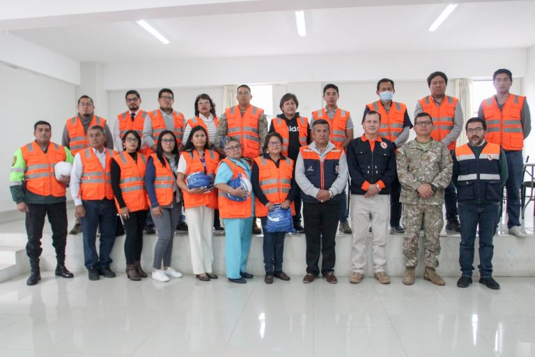 ALCALDE JURAMENTA A INTEGRANTES DE LA PLATAFORMA DISTRITAL DE DEFENSA CIVIL Y GESTION DE RIESGOS DE DESASTRES