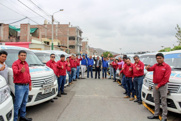 ALCALDE REALIZA REUNION DE TRABAJO CON EMPRESA DE COLECTIVOS TRANSVERCON DE CONGATA