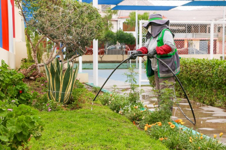 En Uchumayo no paramos.¡Distrito limpio y cuidado! 