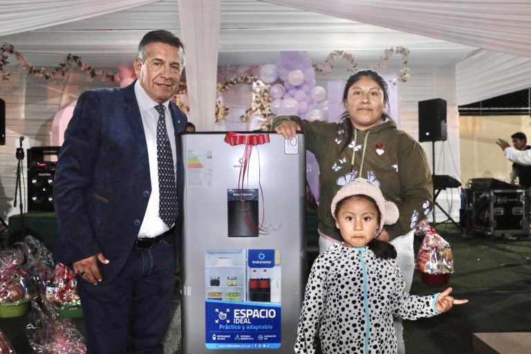 Homenaje por el Día de la Madre en el Pueblo Tradicional de Uchumayo