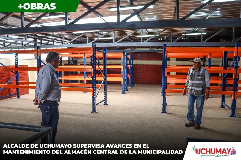 Verificando el avance de los trabajos de mantenimiento del almacén central de la municipalidad