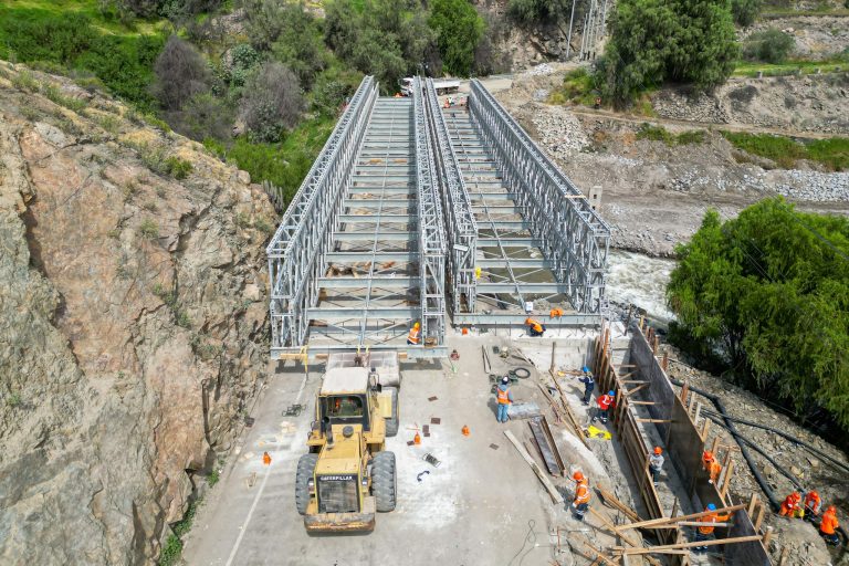 ¡Cada vez más cerca de restablecer el tránsito en Uchumayo!